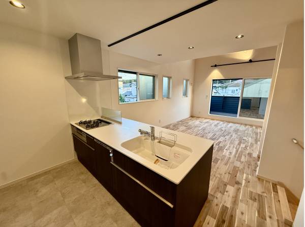 食洗器完備のシステムキッチン