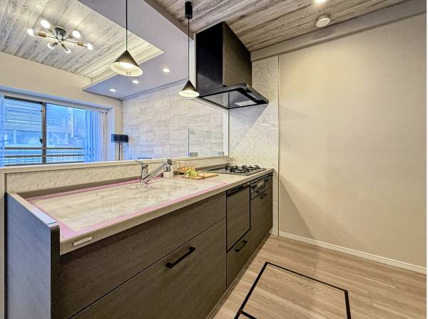 勿論水回りもすべて新規交換未使用です。