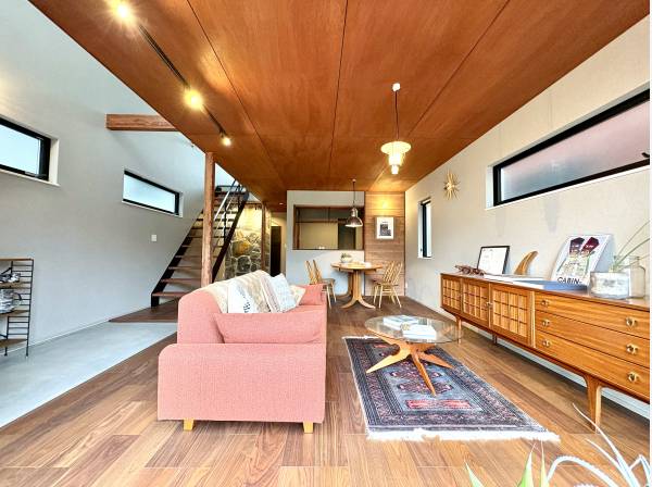 ゆったりとお寛ぎいただけるリビング