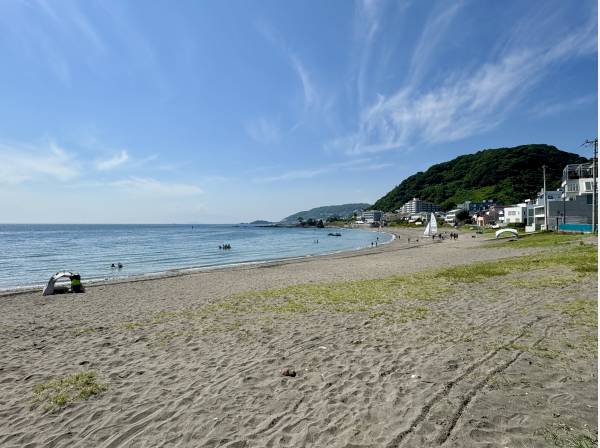 夏には海水浴場で賑わう秋谷海岸までわずか200m（徒歩3分）です！！