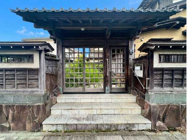 美しい門構え