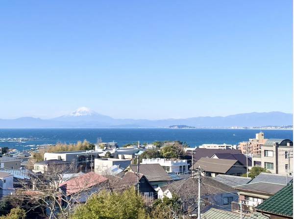 海・江ノ島・富士山の望む圧巻の眺望♪(2階レベル)