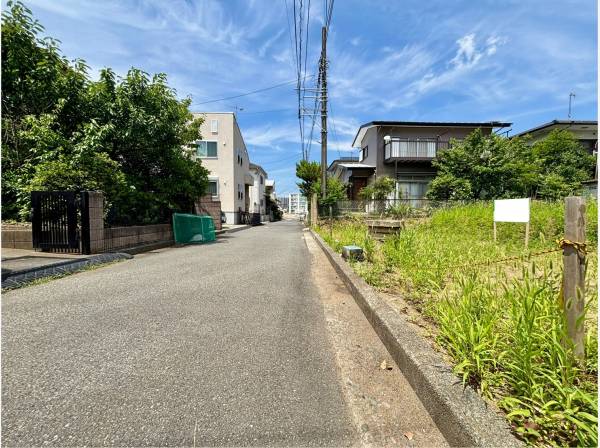 前面道路は約４.５m