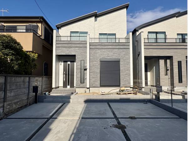 駐車は2台可能です。