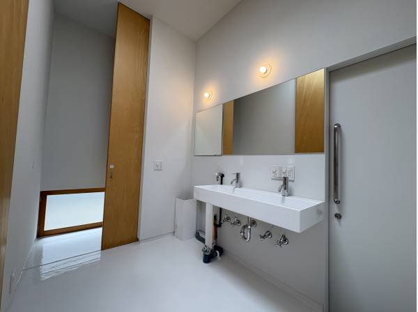 ワンメイクのドレッサー