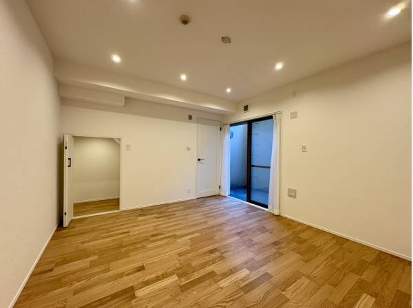 約8.8帖の居室もございます！