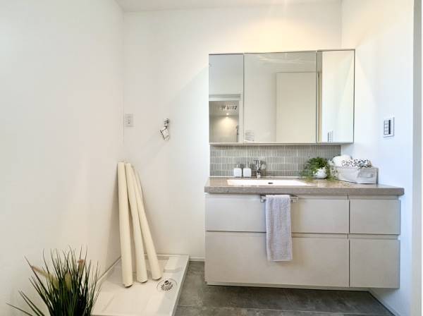 清潔感溢れるサニタリスペース