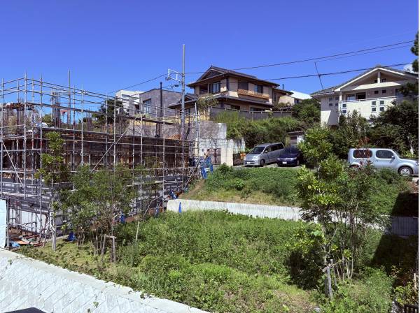 緑豊かな鎌倉山の住宅街。