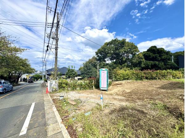 鎌倉らしい緑が溢れる周辺環境