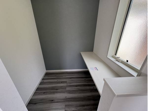 リビングには勉強や仕事ができるワークスペースが有りますよ！