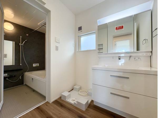 パウダールーム・バスルーム