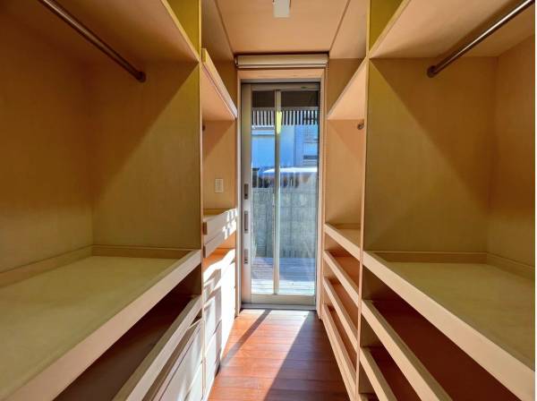 家族で使える大容量のクローゼットスペースも確保！