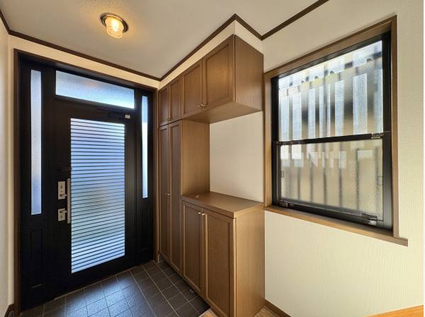 広々とした玄関は、訪問者の第一印象が違います