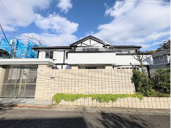 鎌倉の雰囲気に合う外観です