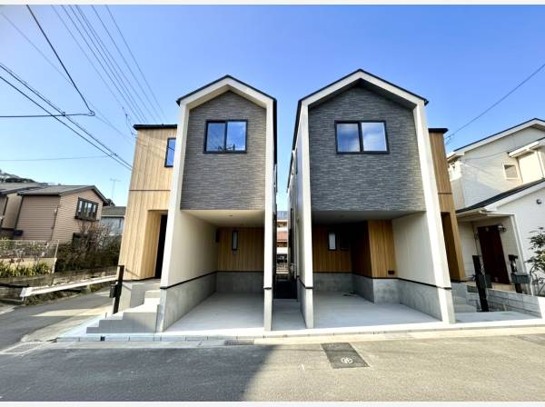 ビルトインガレージを完備