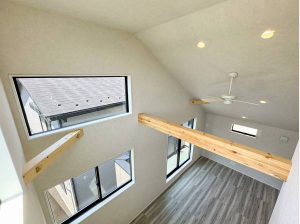ロフトから見下ろすリビングの賑わいも愛おしい風景となるでしょう