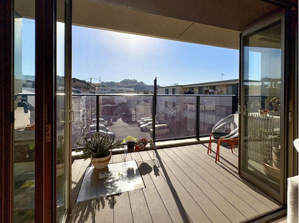 前面棟なし！陽当たりに恵まれた角部屋です