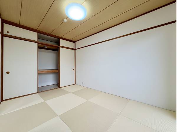 ６帖の和室を残し畳でまったりとくつろげます