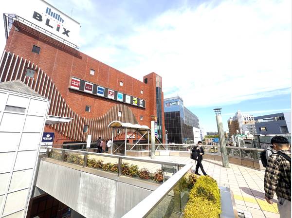 デッキ伝いでBLIX茅ヶ崎へも信号なしで向かえます！