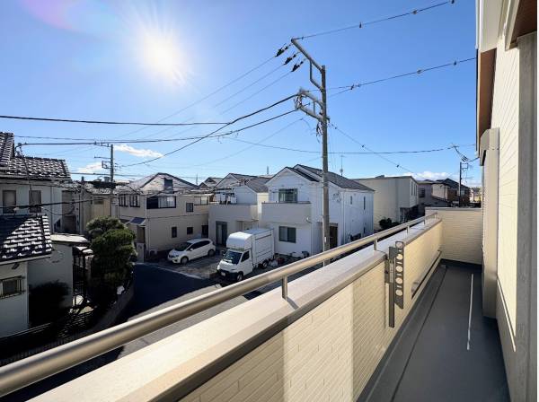 日当たりの良いバルコニー