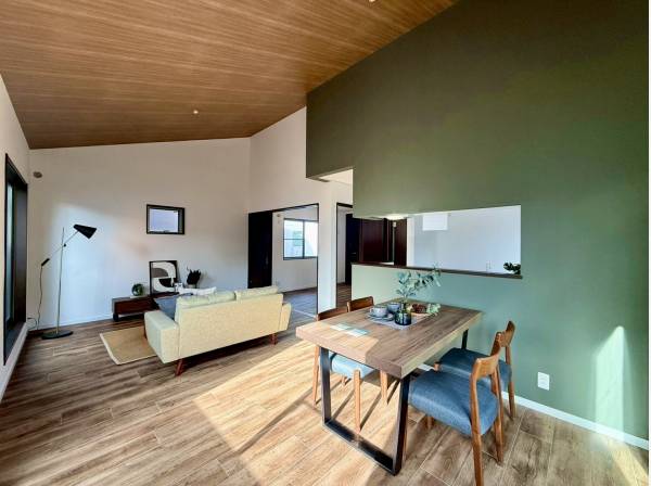 勾配天井で開放感がありますね！