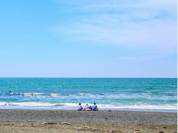 海岸にも徒歩圏内で気軽に行けますね（約900m）