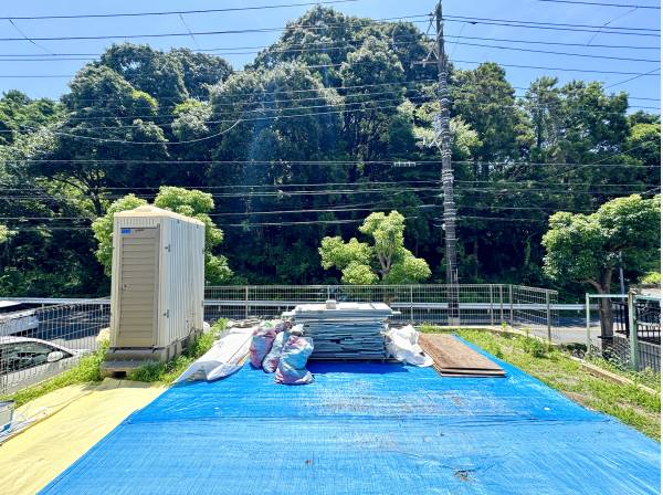 庭先の眺めは緑一望