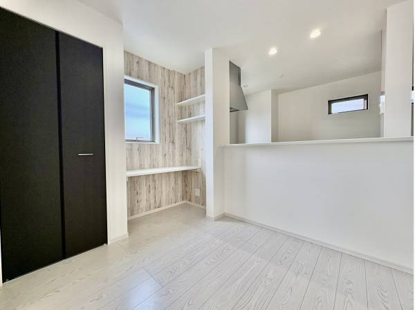 リビング学習は子供にとっても親が近くにいるため安心して集中できます。