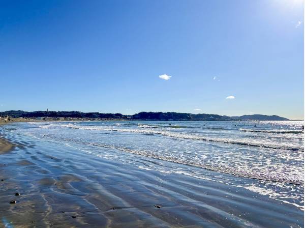 由比ヶ浜海水浴場まで徒歩1分（約60m）