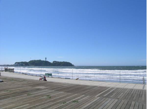 鵠沼海岸 徒歩15分(約1.2km)