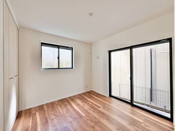 採光が１つのアクセントになり、プライベートな空間