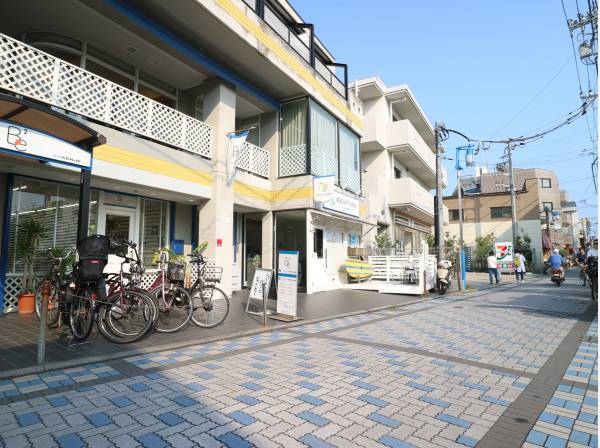 鵠沼海岸商店街 徒歩6分(約480m)