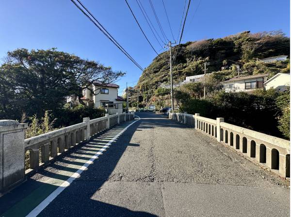 隣接した音無橋