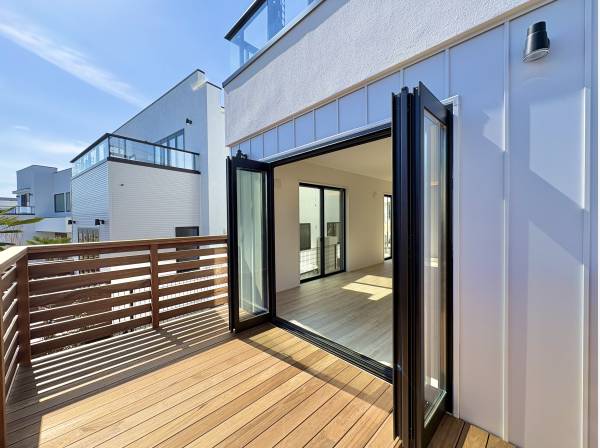 天気のいい日にはLDKの延長になります