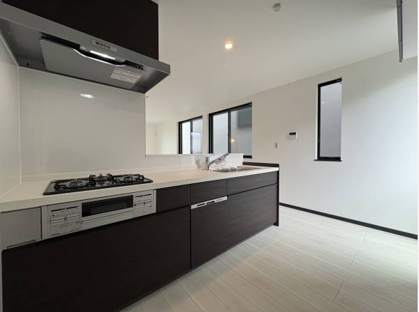 対面式システムキッチン