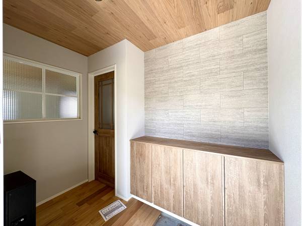 玄関もゆとりのスペースです。