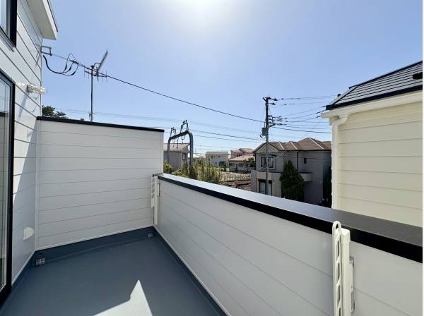 4帖のある2階のバルコニー