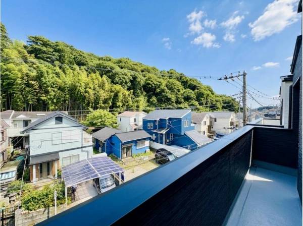 バルコニーは全２カ所ございます！