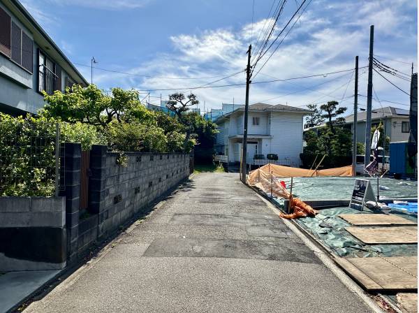 前面道路　幅員約4m