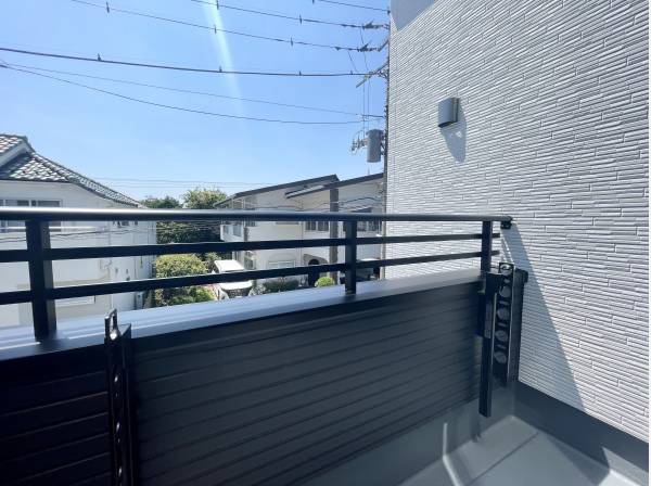 陽当たり良好なバルコニー