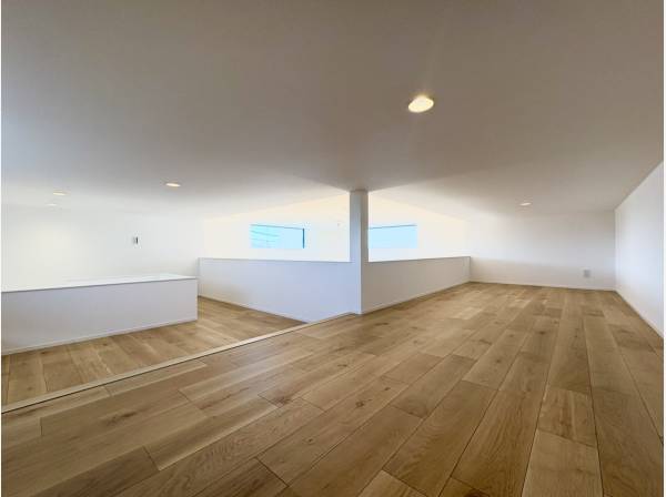 約12.2帖の広々としたロフト