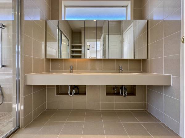 ダブルボウルの洗面