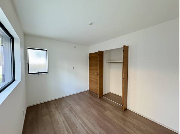 6.1帖静かで熟睡できる寝室