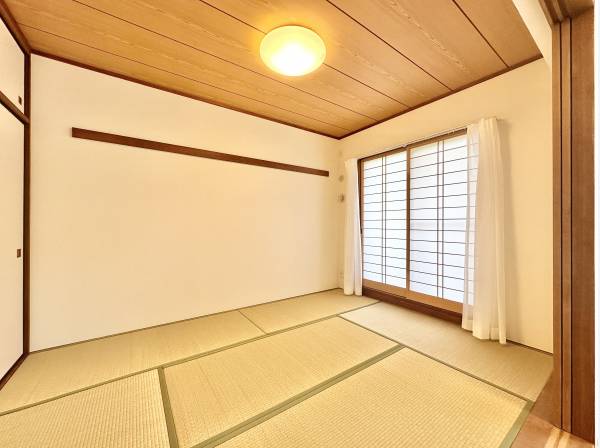 約6帖の和室もご用意があります