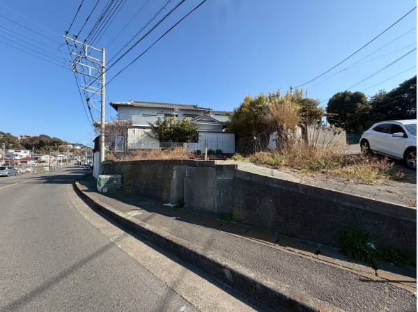 土地面積約121.18㎡(約36.65坪)の開放的な土地