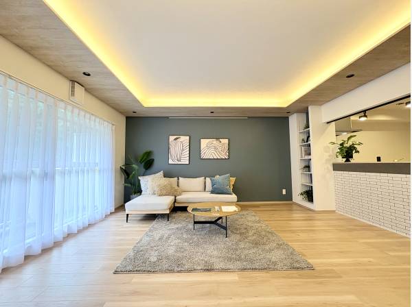 アクセントクロスや棚こだわり感じるリフォーム内容です