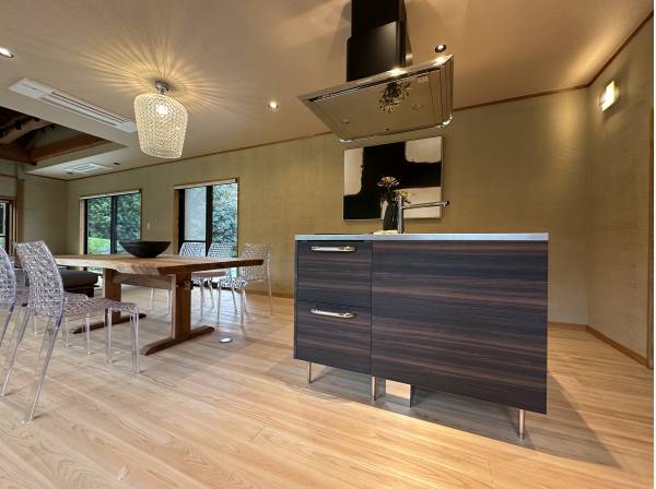 アイランドキッチン/約3帖のパントリーも完備