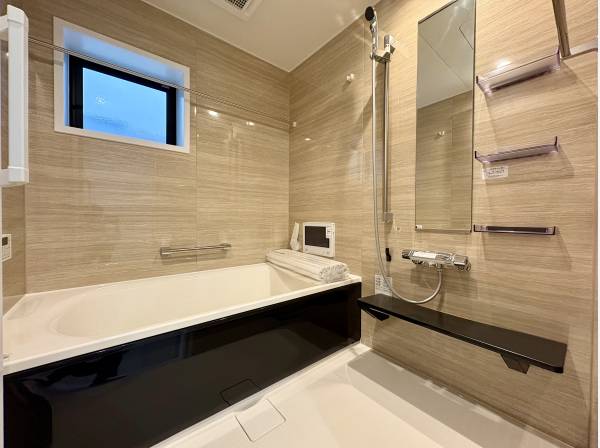 ゆったりお過ごしいただけるテレビ付きの浴室