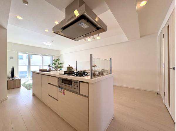 会話が弾むアイランドキッチン