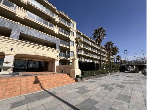 ハワイにありそうな134号線沿いのリゾートマンション